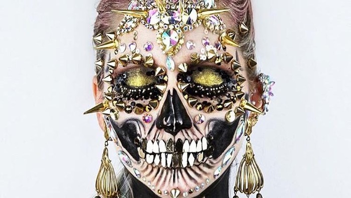 5 Inspirasi Spooky Makeup untuk Menyambut Halloween, Kamu Tertarik Coba yang Mana? 5 Inspirasi Spooky Makeup untuk Menyambut Halloween, Kamu Tertarik Coba yang Mana?