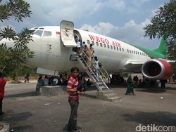 Wisata Seru Masuk Kokpit Pesawat Sungguhan di Lamongan Saat Libur Lebaran