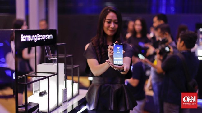 Resmi melenggang di Indonesia, seperti ini rasanya menggengam dan merasakan layar baru serta performa dari Samsung Galaxy S8.