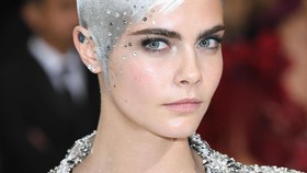 Cara Delevingne Akui Pernah Menderita Depresi