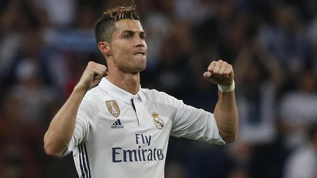 Ada pesan tersembunyi yang disampaikan Cristiano Ronaldo setelah sukses memborong gol kemenangan Real Madrid 3-0 atas Atletico Madrid di Santiago Bernabeu.