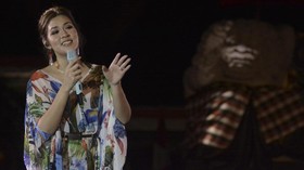 Cantiknya Raisa dalam Balutan Tiga Busana saat Siraman