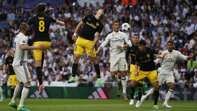 Gol pertama Ronaldo ke gawang Atletico pada leg pertama semifinal Liga Champions menjadi polemik. Ronaldo dianggap dalam posisi offside sebelum gol terjadi.