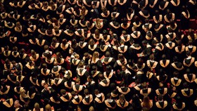 Timbang Impor Rektor, UGM Pilih Dosen Asing Buat Dongkrak PTN