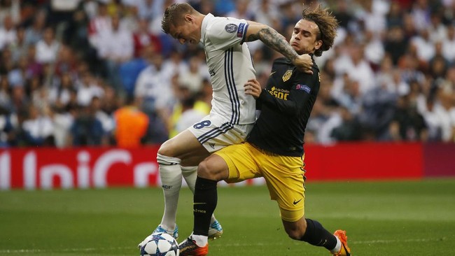 Toni Kroos mengungkapkan rahasia sukses Real Madrid menggebuk Atletico Madrid 3-0 pada laga semifinal leg pertama Liga Champions.