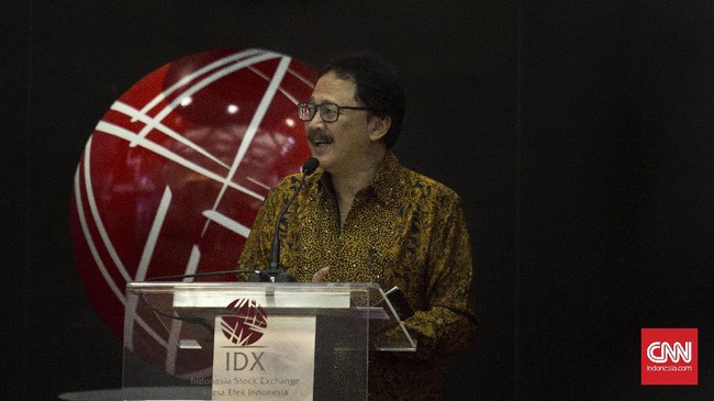 Lembaga pemeringkat S&P menaikkan peringkat Indonesia menjadi layak investasi. Peringkat ini diyakini membuat dana asing membanjiri dalam negeri.