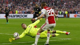 Gebuk Lyon 4-1, Ajax Kian Dekat ke Final Liga Europa