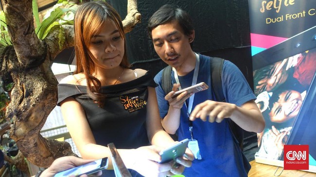 FOTO: Infinix S2 Pro, Ponsel dengan Sudut Kamera 135 Derajat