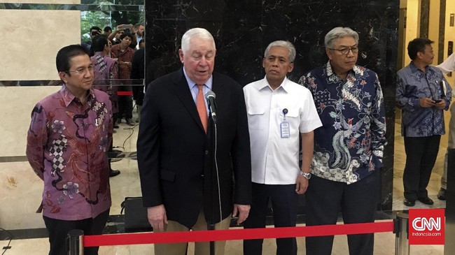 Dengan catatan, kedua belah pihak, yaitu pemerintah Indonesia dan Freeport mencapai kesepakatan dan menemui jalan terbaik untuk masing-masing.
