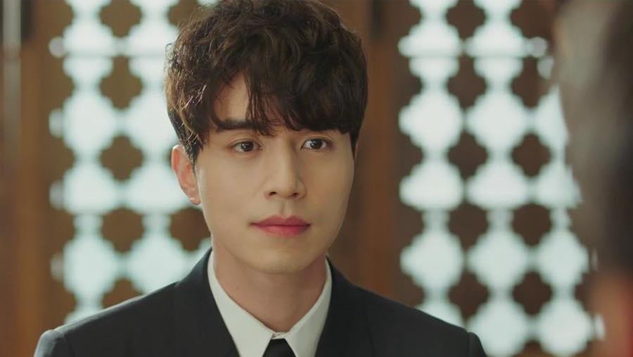 3. Malaikat Maut/Wang Yeo - Lee Dong Wook (Goblin) Simak tujuh karakter di drama Korea yang paling tidak terlupakan versi Insertlive.