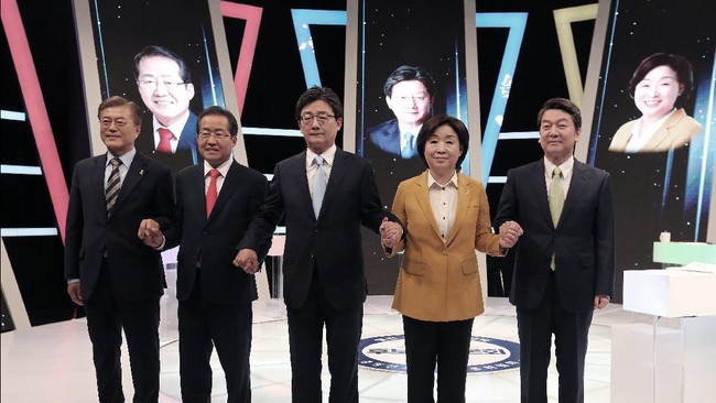 Proses pemungutan suara pemilihan presiden Korsel mulai dibuka hari ini di sekitar 3.500 TPS. Warga Korsel dihadapkan pada lima pilihan kandidat presiden.