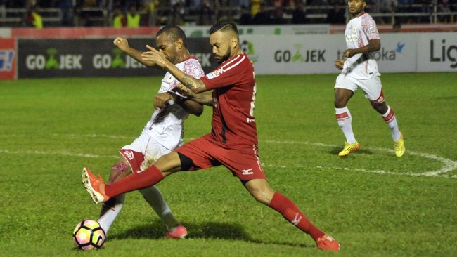 Pesepakbola yang merumput di Liga 1 menginginkan adanya jaminan kesehatan yang layak mengingat risiko besar yang harus ditanggung ketika berlaga.