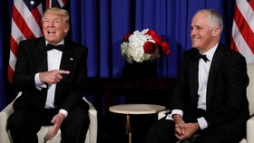 Tatap Muka Usai Cekcok di Telepon, Trump-Turnbull Akrab