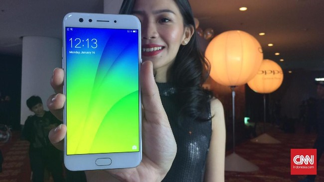 Oppo merasakan bahwa posisinya sebagai produsen ponsel pintar berkamera depan mumpuni masih aman di belakang Samsung sebagai pemimpin pasar.