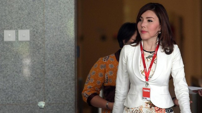 Pembelian rumah itu mengatasnamakan ibunya untuk menghindari pajak progresif.