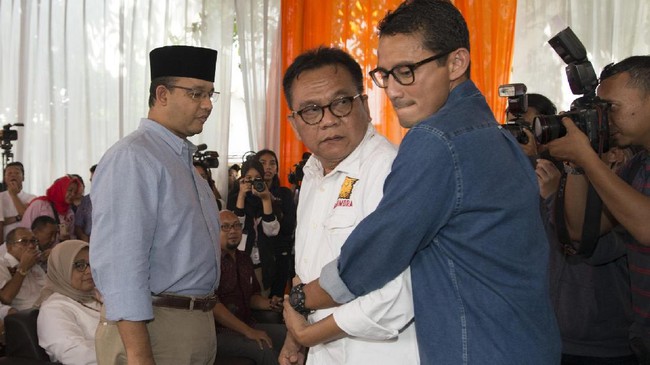 DPRD DKI mendalami rancangan revisi Kebijakan Umum Anggaran Plafon Prioritas Anggaran Sementara Anies-Sandi yang telah dijabarkan di rapat banggar.
