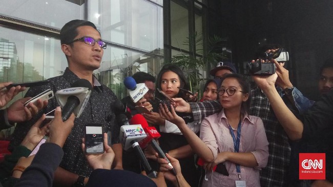 KPK menyambut baik putusan MK terkait penetapan status tersangka terhadap seseorang bisa kembali dilakukan meski yang bersangkutan menang praperadilan.