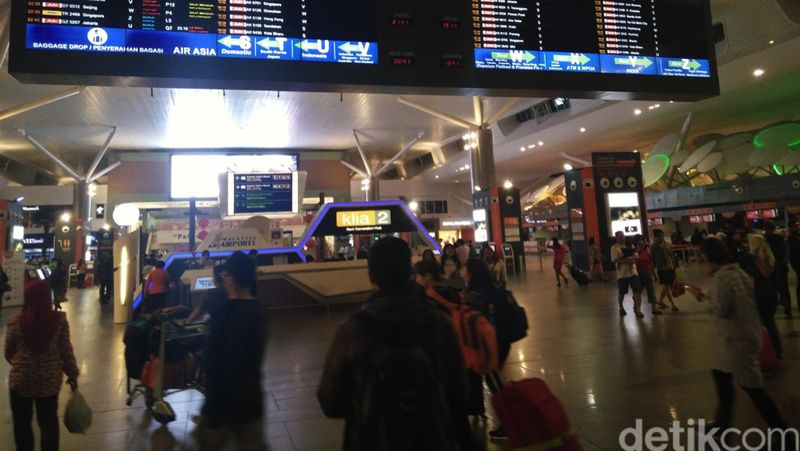 Kementerian Pariwisata (Kemenpar) mendekati otoritas udara Bandara Kuala Lumpur untuk menambah penerbangan dari dan menuju Indonesia