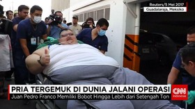 Persiapan Operasi Berat Badan Perdana Pria Tergemuk di Dunia