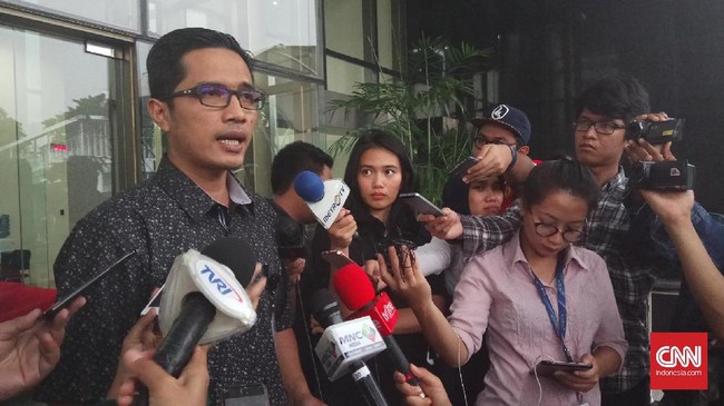 Meski menyambut baik rencana pembentukan Densus Antikorupsi yang diusulkan DPR, KPK tidak ingin nantinya dibenturkan dengan unit khusus Polri itu.