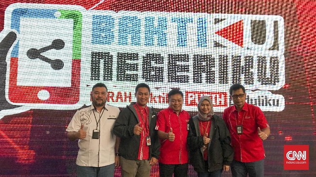Telkomsel ingin pengalaman digital bisa dirasakan oleh seluruh warga Indonesia, mulai dari kota besar hingga yang ke pelosok Tanah Air.