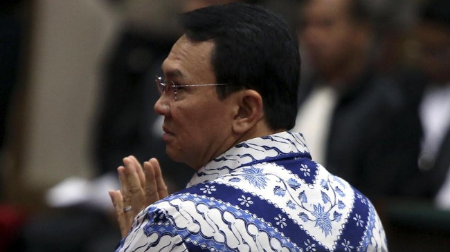 Pengamat menilai Ahok bukan kunci keberhasilan Pertamina. Sebab, komisaris hanya bertindak mengawasi direksi.
