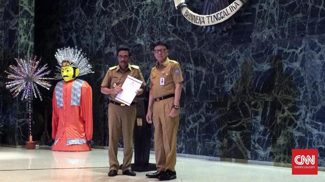 Djarot mendapat pesan dari Ahok untuk mempercepat penyelesaian beberapa program yang sedang berjalan.