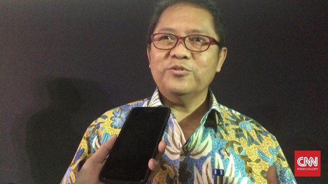 Pemerintah ingin menemui sejumlah perusahaan internet (over the top/OTT) untuk membicarakan konten negatif.