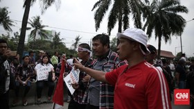 Pasukan Trail Kawal <i>Long March</i> Ahokers ke Cipinang