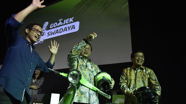 Gojek luncurkan program Swadaya. Ini adalah program cicilan rumah, naik haji, dan umroh. Cicilan ringan, perharinya mulai dari Rp15 ribu.