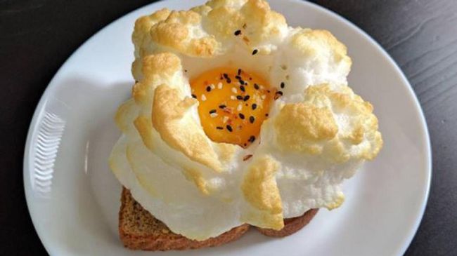 Warga Instagram heboh dengan kehadiran racikan baru telur. Menggunakan teknik panggang, telur ini pun dikenal dengan nama Cloud Eggs alias telur awan.