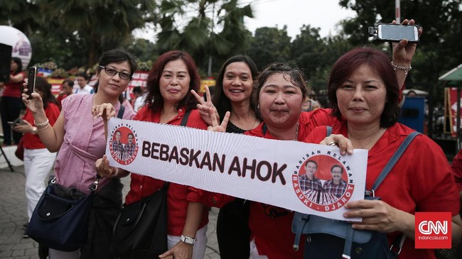 Pengamat politik meyakini Ahok masih memiliki massa pendukung yang berpeluang memberikan dukungan kepada Jokowi-Ma'ruf Amin di Pilpres 2019.