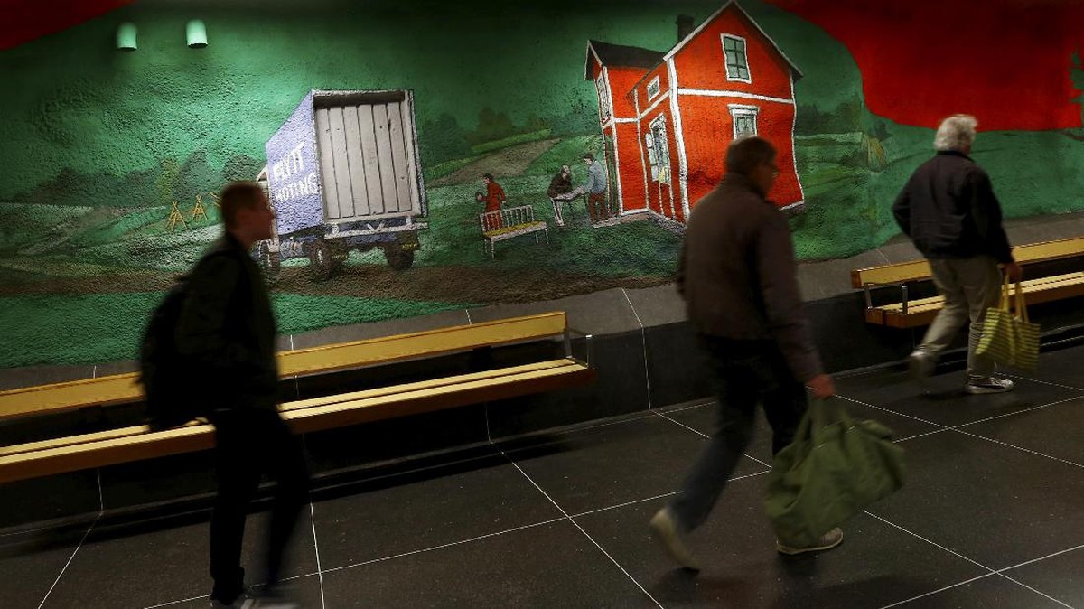 Terpesona Karya Seni di Stasiun Kereta Bawah Tanah Stockholm