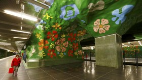 Terpesona Karya Seni di Stasiun Kereta Bawah Tanah Stockholm