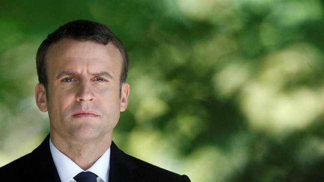 Tiga warga sipil terluka setelah orang tak dikenal melemparkan granat ke arah pasukan Perancis di Burkina Faso, beberapa saat sebelum Presiden Macron tiba.