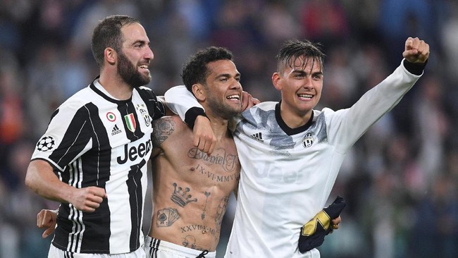Dani Alves tampil impresif di semifinal Liga Champions lantaran terlibat pada seluruh gol Juventus ke gawang AS Monaco.