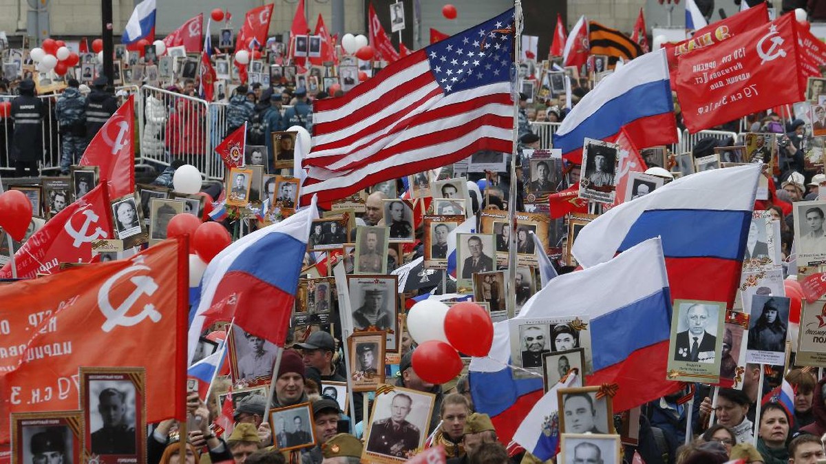 Dunia Kenang Kemenangan Uni Soviet atas Nazi