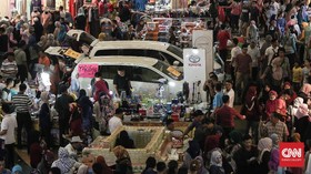 Kesaksian Satpam soal Bule Ceramah di Jalan Tanah Abang