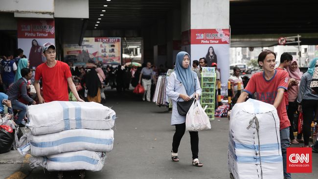 Kambing Hitam Daya Beli Masyarakat