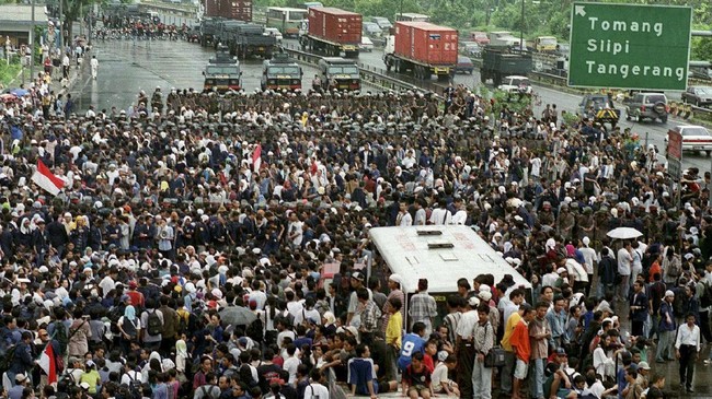 Faisol mengatakan bersama teman-teman aktivis yang diculik serta keluarga sudah lama menuntut agar kasus tersebut diselesaikan, salah satunya aksi Kamisan.