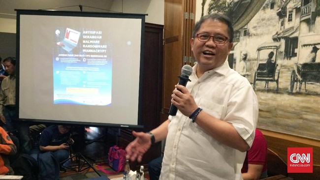 Menkominfo Rudiantara mensyaratkan dua hal penting untuk penetapan formula tarif data internet sebagai revisi Peraturan Menteri No.9 tahun 2008.