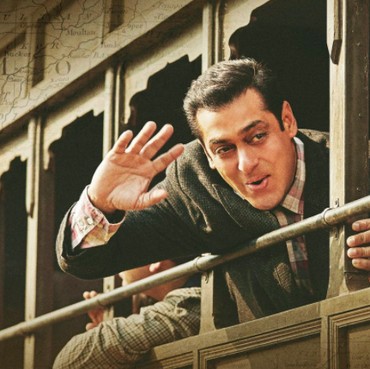 Kondisi Terkini Salman Khan Usai Digigit Ular 2 Kali hingga Dibawa ke RS