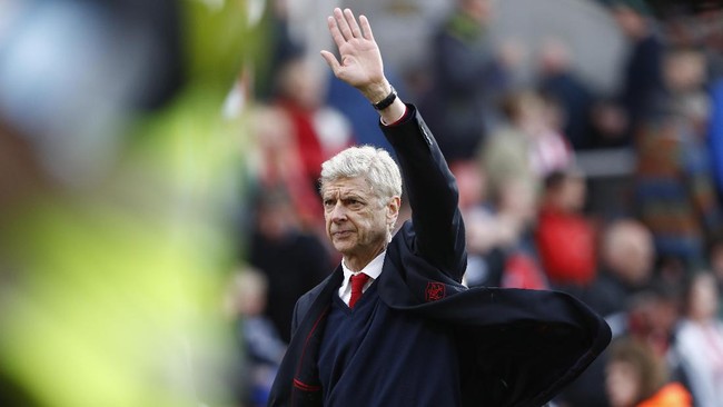 The Gunners diangap Arsene Wenger telah melewati masa-masa sulit berkat kebersamaan dan semangat juang yang tinggi.