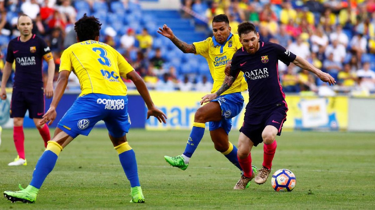 FOTO: Real Madrid vs Barcelona Panas Hingga Akhir
