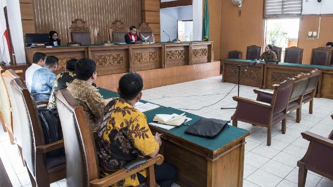 Komisi Yudisial mengirim tim pemantau untuk mengawasi etika hakim dalam putusan praperadilan tersangka kasus BLBI di Pengadilan Negeri Jakarta Selatan.