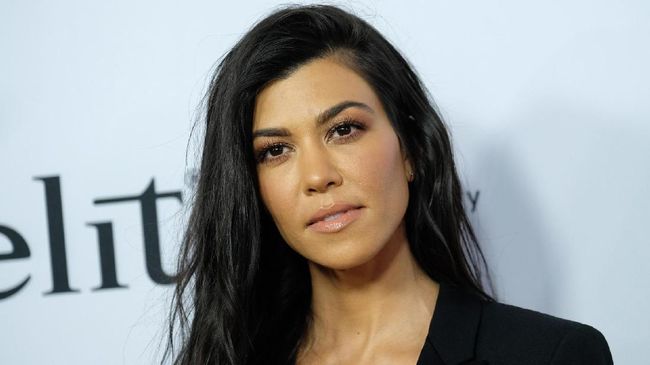 Di hadapan Kris Jenner, Kourtney dan Kim Kardashian, Scott Disick mengaku dirinya pecandu seks, alasan ia sering berganti pasangan.