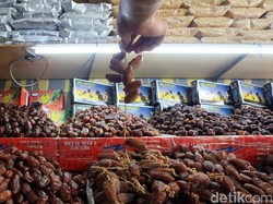 5 Keutamaan Buah Kurma Berdasarkan Hadits dan Al Quran