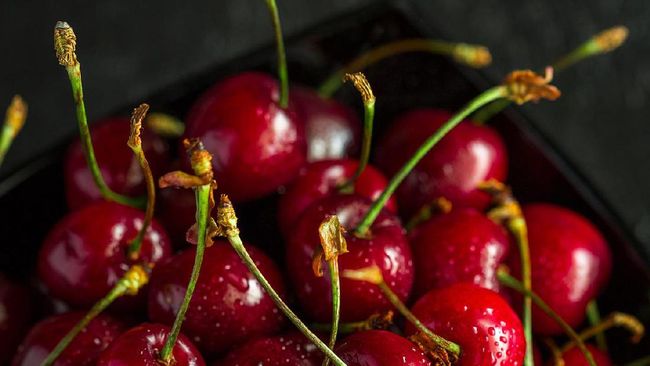 Terdapat ragam manfaat dari buah ceri, mulai dari membantu redakan gejala radang sendi dan asam urat hingga menurunkan berat badan.