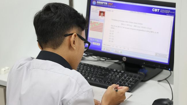 Pendaftaran seleksi Nasional Masuk Perguruan Tinggi atau SNMPTN 2018 kembali dibuka. Di hari pertamanya, Rabu (21/2) publik sempat kesulitan mengakses situs.