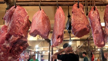 Pedagang daging sapi di Jabodetabek bakal mogok sampai Kementerian Perdagangan mengumumkan kebijakan harga baru.